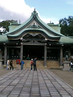 yoyokuni-jinnjya.jpg
